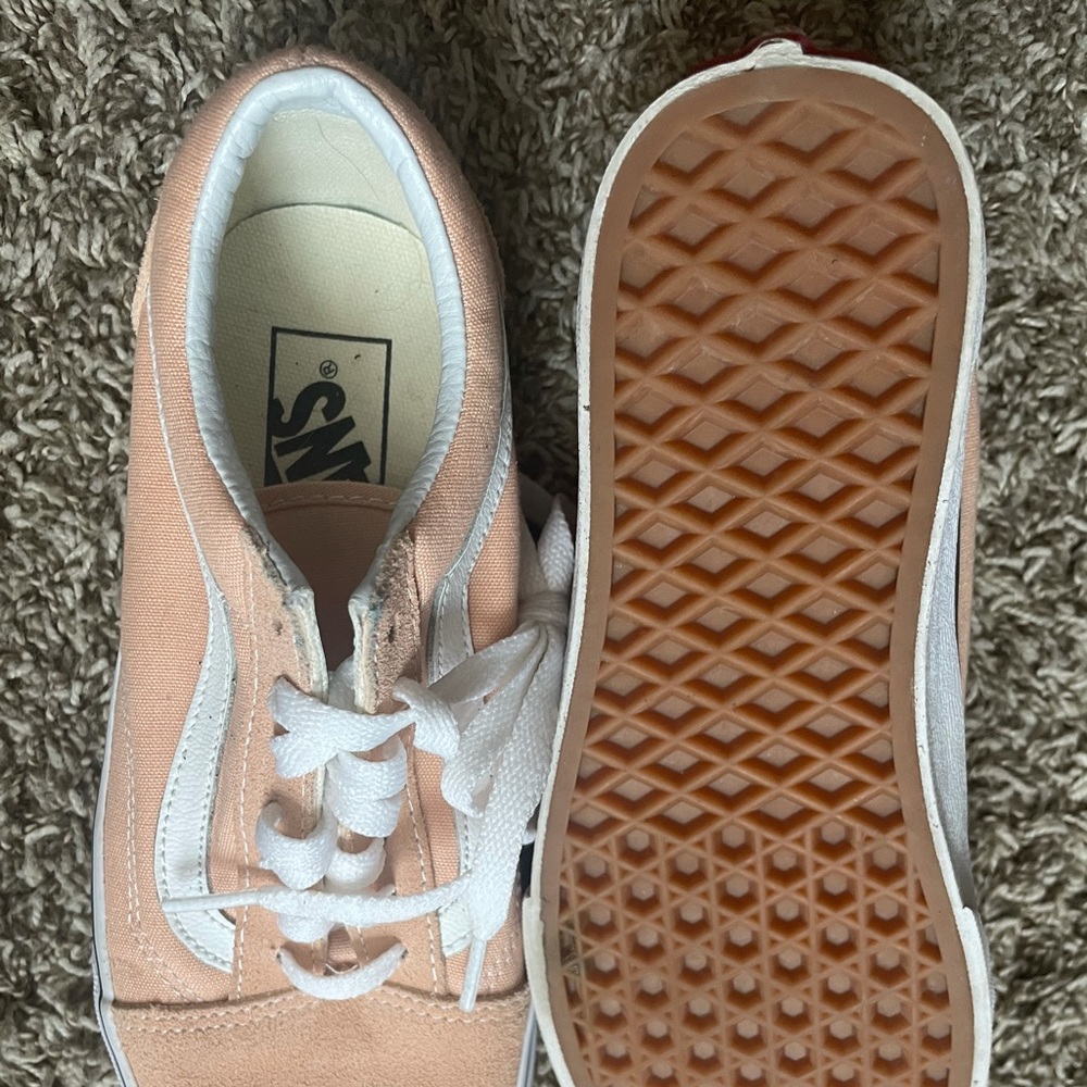 Vans - Picture 2 of 3
